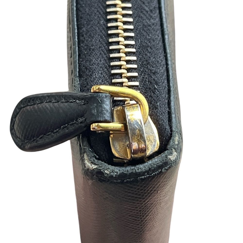 Prada Black Saffiano Leather Wallet Classic Luxury Piece - Picture 9 of 11
